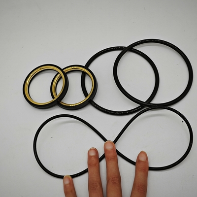 1 " 2 " 3 " Resistenza chimica a bassa coppia NBR HNBR FKM