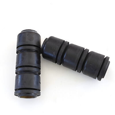 Coppe di pulizia in gomma stile TA per operazioni petrolifere con pressione fino a 10.000 PSI, materiali in nitrile (NBR), HNBR, FKM e durezza 70 - 90 Shore A