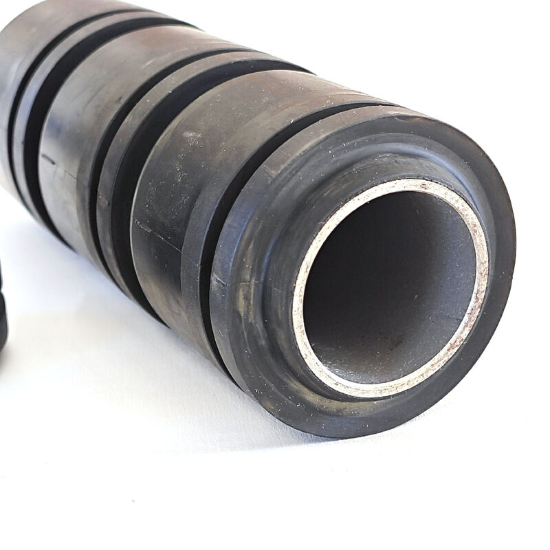 Coppa di aspirazione in stile TA resistente all'abrasione con nitrile (NBR) di alta qualità per servizi petroliferi fino a 10.000 PSI