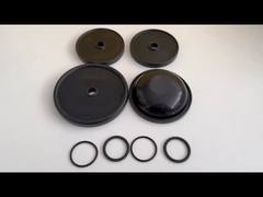 Una membrana è un componente chiave delle pompe e degli accumulatori idraulici, che garantisce una tenuta superiore